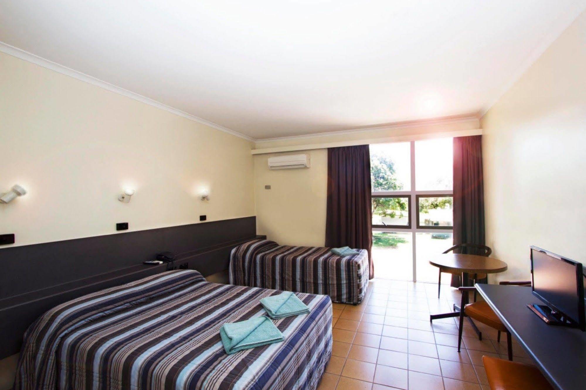Albatross Bay Resort Weipa Exterior photo